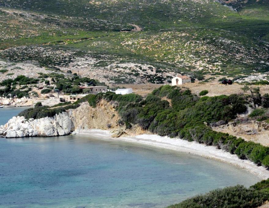 Παραλία Άγιος Φωκάς2