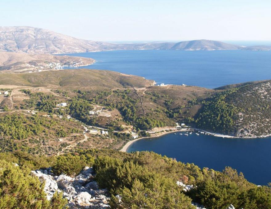 Παραλία Πεύκος0