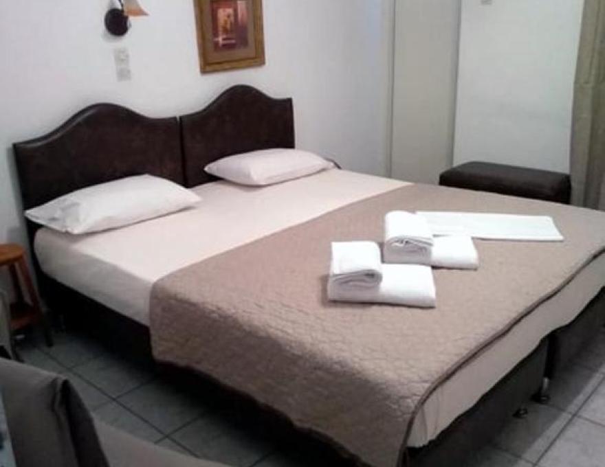 Aspous Studios and Rooms0