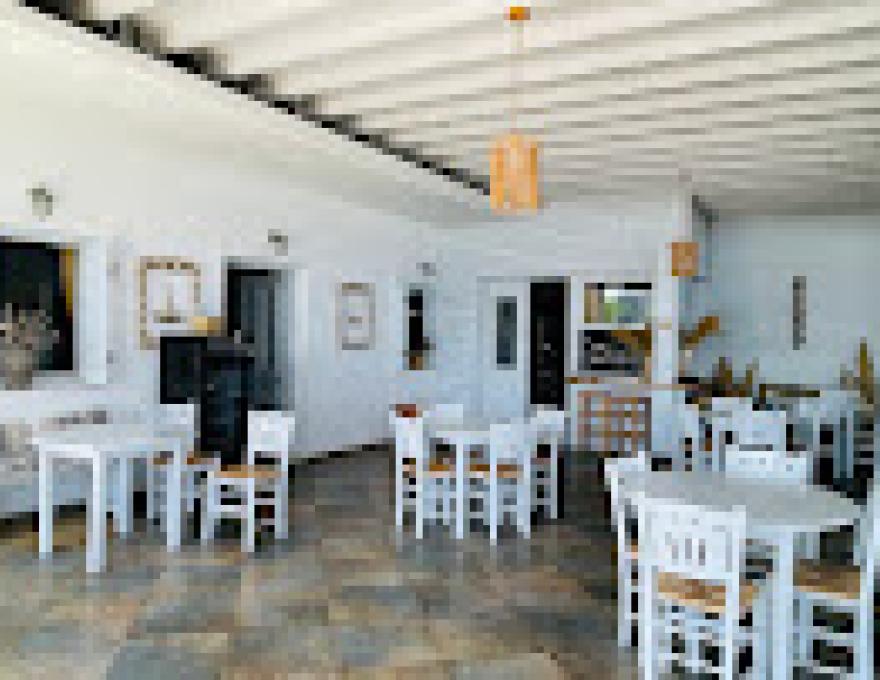Asterias Restaurant3
