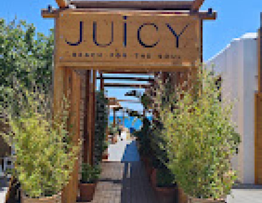 Juicy Beach bar1
