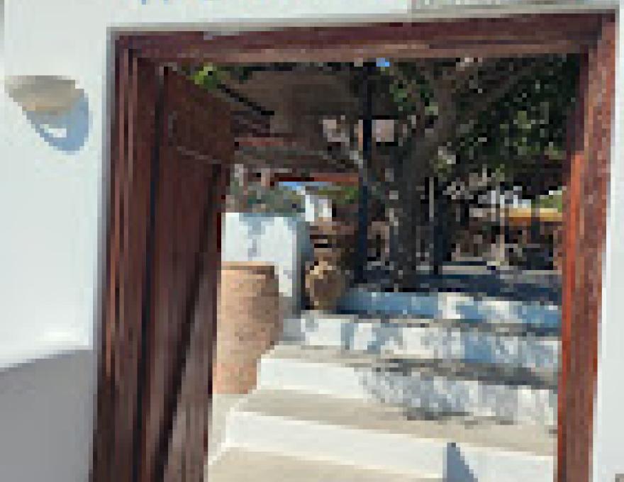 Kavoures Beach Restaurant2