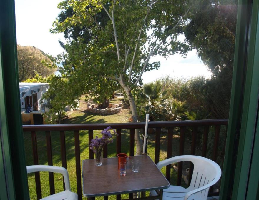 Pegasus Studios and Apartments4