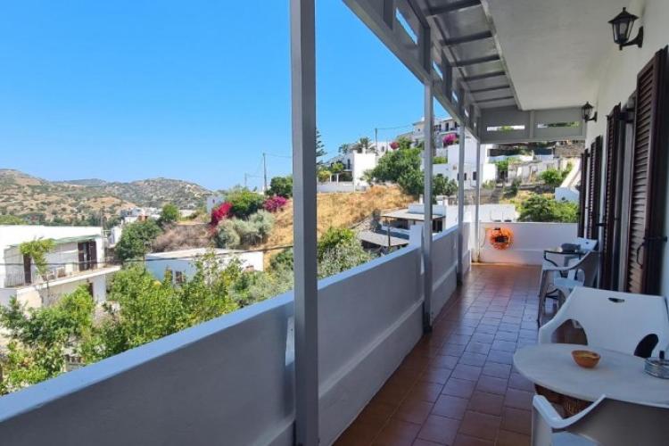 Μονοκατοικία με θέα τη Χώρα